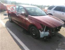 نيسان ألتيما